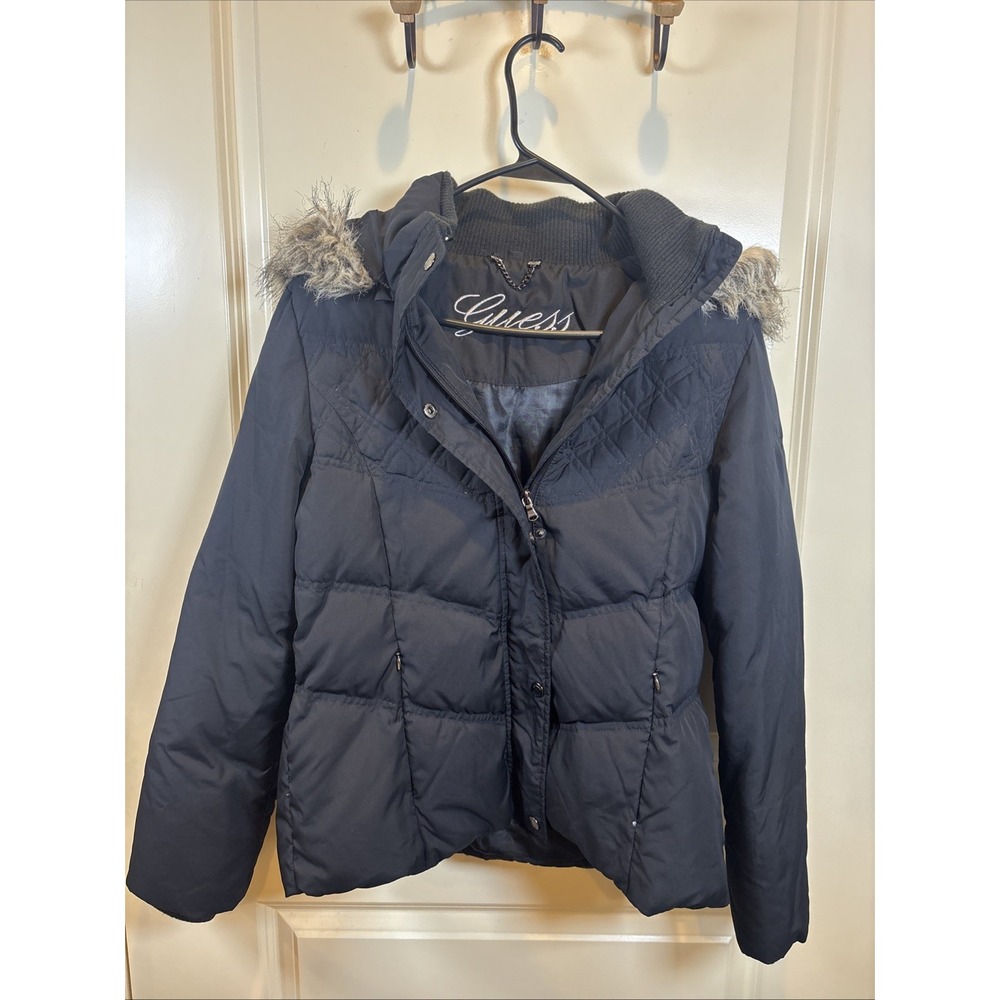 GUESS Women Down Black Puffer Jacket Hooded Faux Fur Trim Full Zip Size Medium